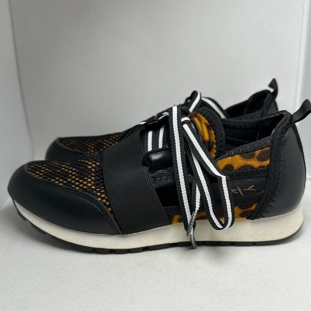 Yoki Leopard Print Fashion Athletic Sneaker Shoes Size 6 - Picture 4 of 10